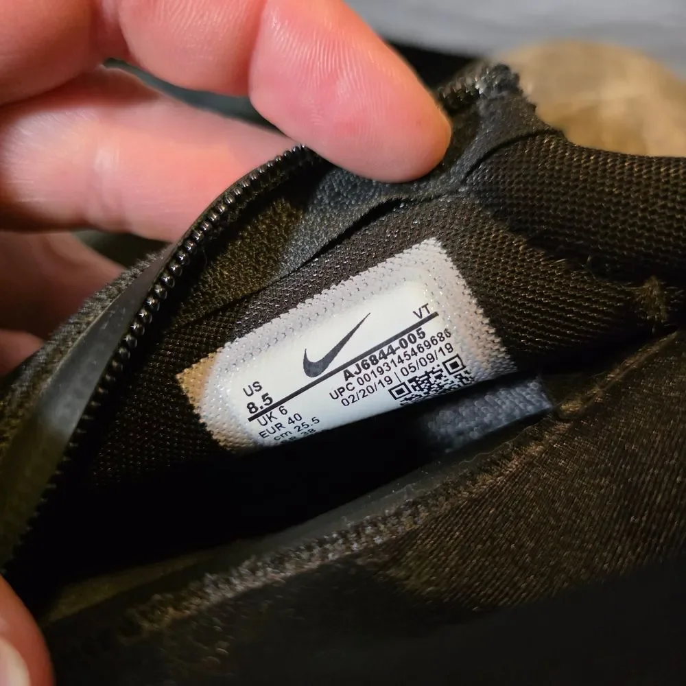 Nike stylish athletic